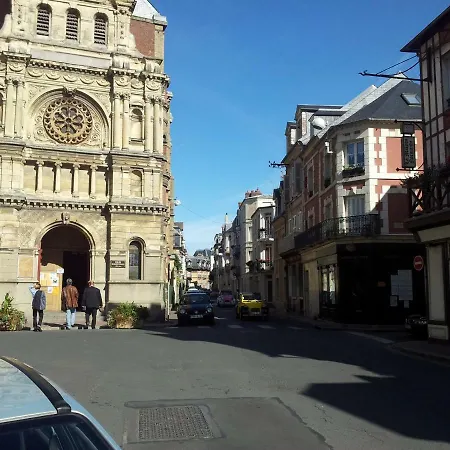 Le Capitaine Jack Appartement Trouville-sur-Mer Buitenkant foto